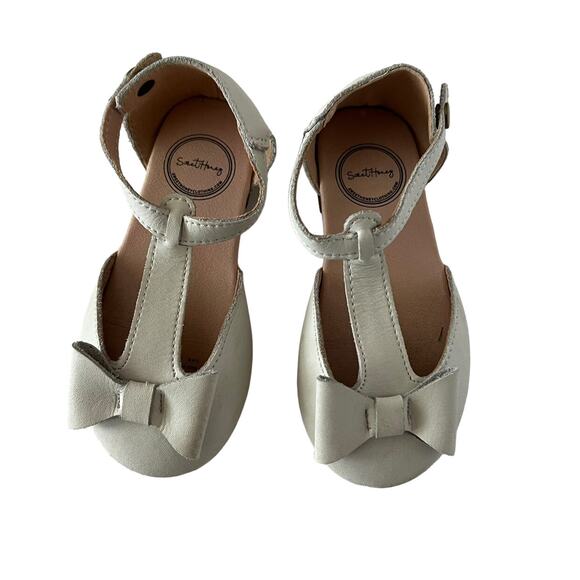 SweetHoney Snap T Strap Bow Mary Janes - Picture 1 of 10